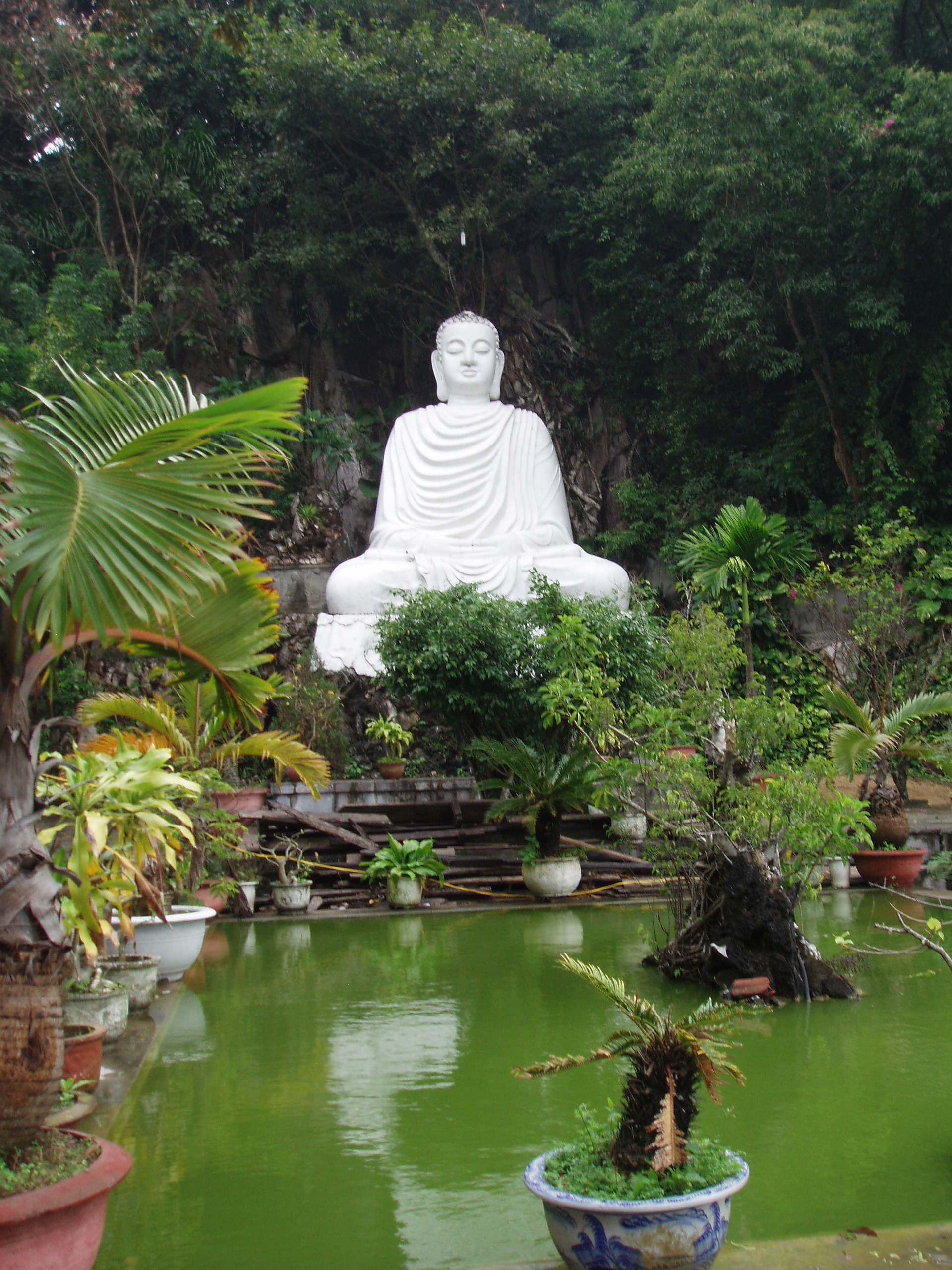 Statue at Marble Mountain